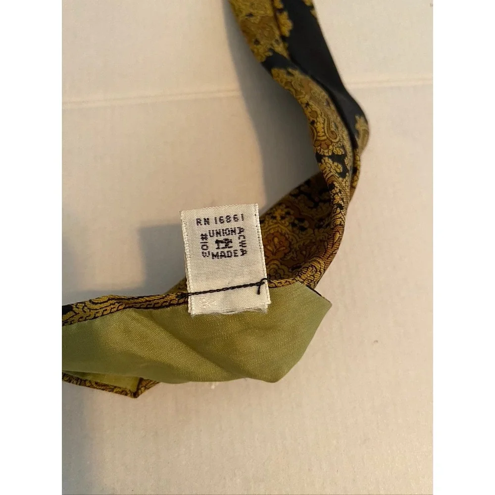 Vintage The Broadway by Di Mario Silk Tie Ornate Gold Black Italian Foulard